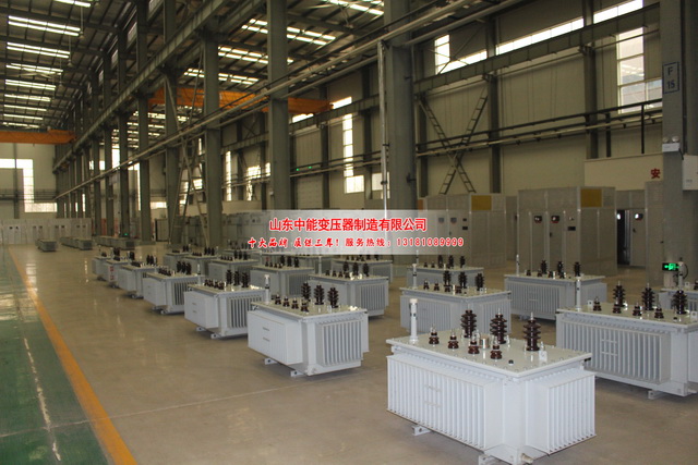 香格里拉125KVA油浸式变压器